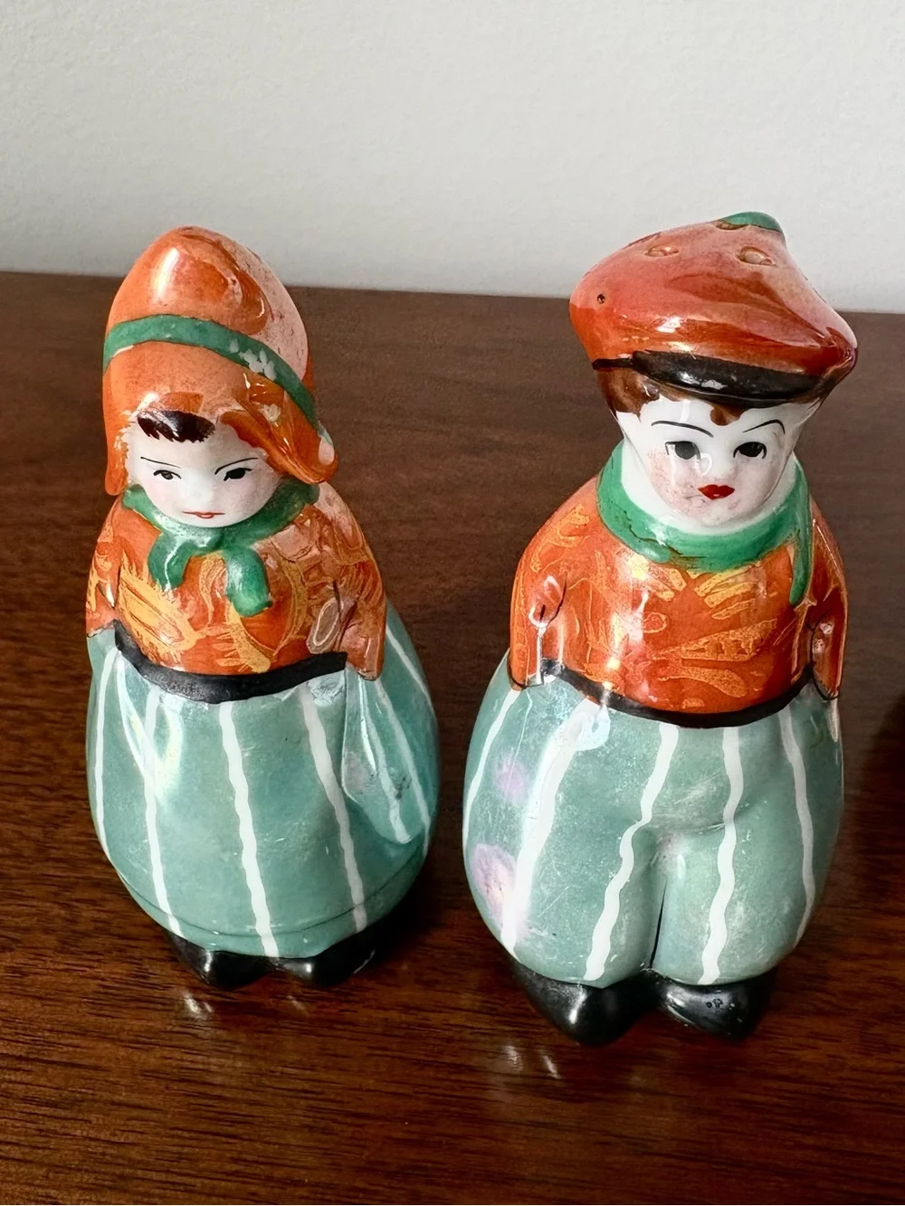 Vintage Deco Dutch Figural Salt & Pepper Sets ( 2 ) Lustreware from 1920’s-1940